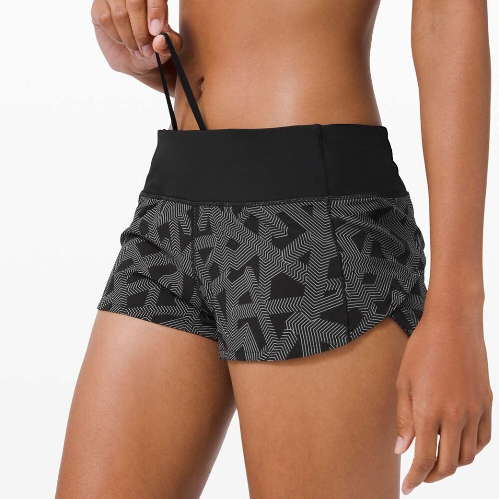 Lululemon Speed Up Short 2.5" Labyrinth Black Light Cast / Black *RARE FIND*
